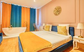 Suite Anna In Paris Republique