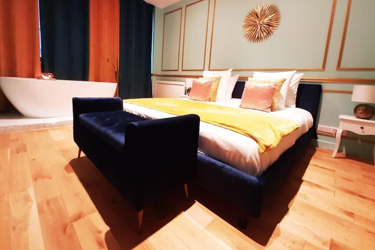 Suite Anna In Paris Republique Exterior photo